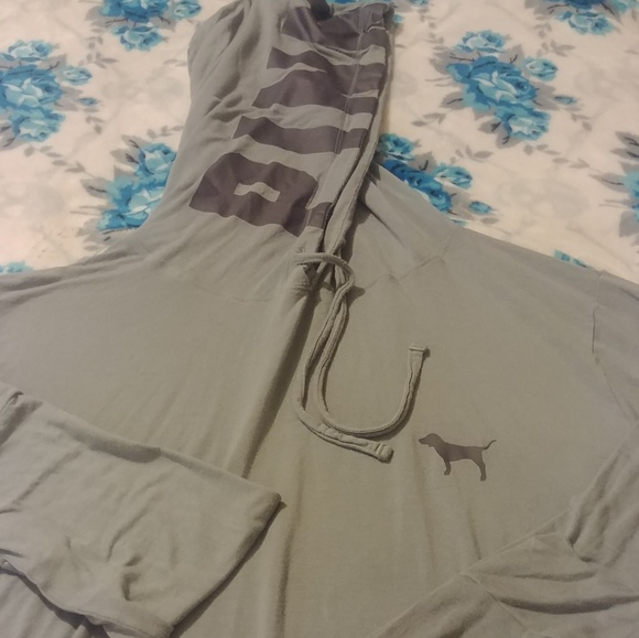 Pink hoodie - Picture 1 of 6